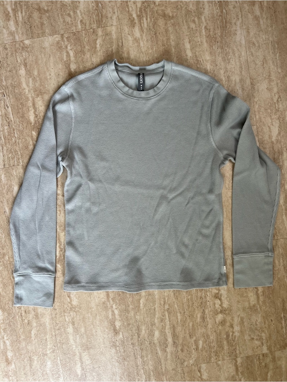 Vuori Light Gray Waffle-Knit Long Sleeve Crew Med